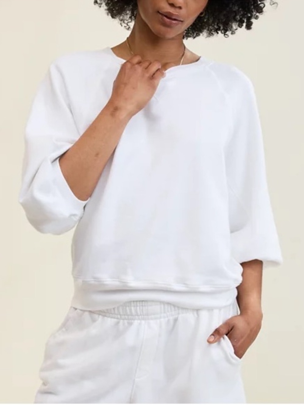GUC Aerie Size XXL Femme Sweatshirt White 3/4
Length Sleeves Crewneck Pullover
